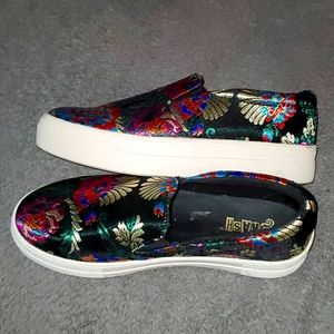 Brash platform shoes